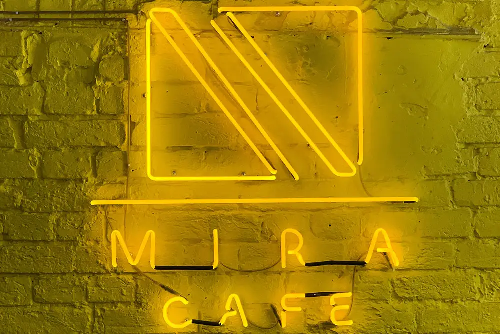 Mira Café