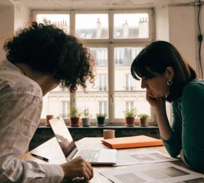 Agence de communication à Paris : comment choisir, et combien ça coûte